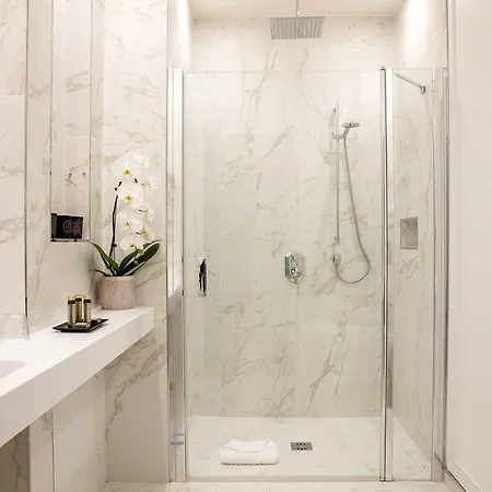 Otel Serotel Lutece