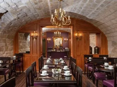 Serotel Lutece Otel 4*