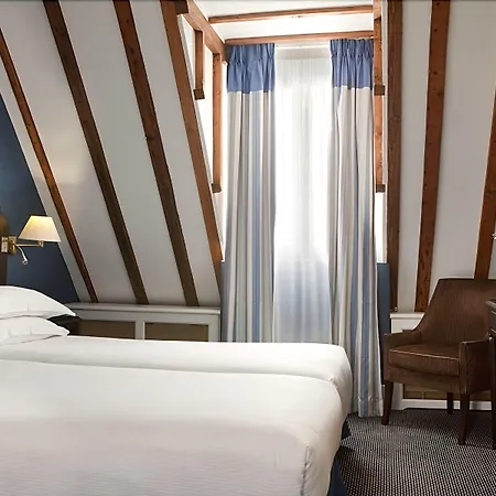 Serotel Lutèce 4*