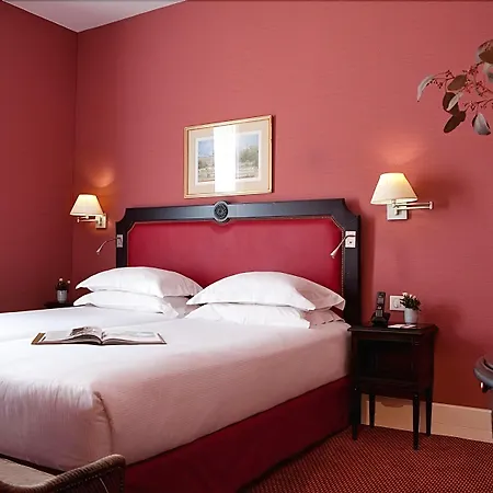 Serotel Lutece Hotel 4*