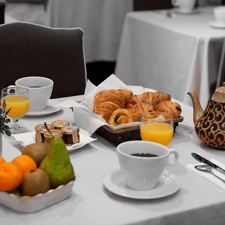 Serotel Lutece Hotel