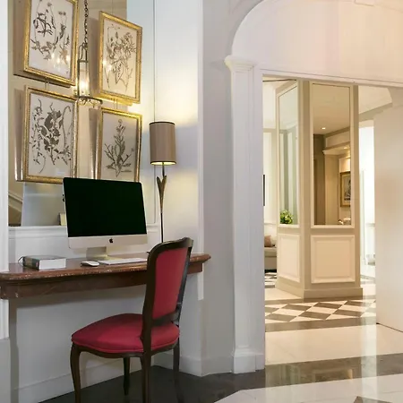 Serotel Lutece Hotel 4*