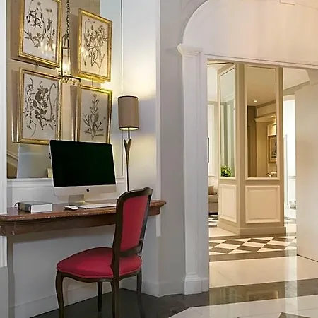 Serotel Lutece 4*