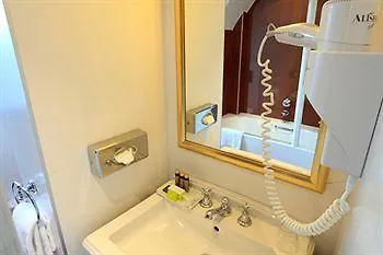 Serotel Lutece