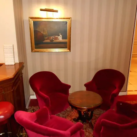 Serotel Lutece Hotel París