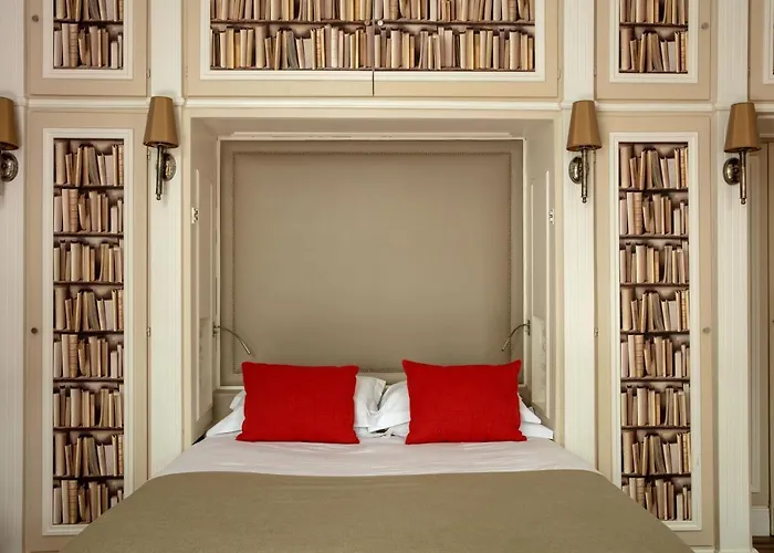 Serotel Lutece Otel 4*