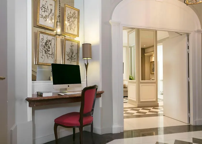 Serotel Lutece Otel 4*